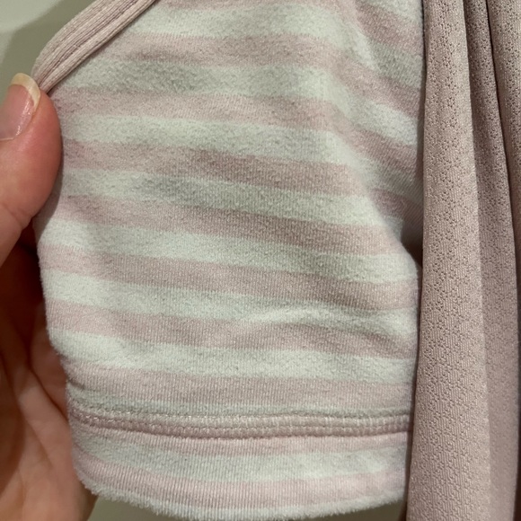 Lululemon Tank - Older Style - Size 8 - Picture 2 of 6